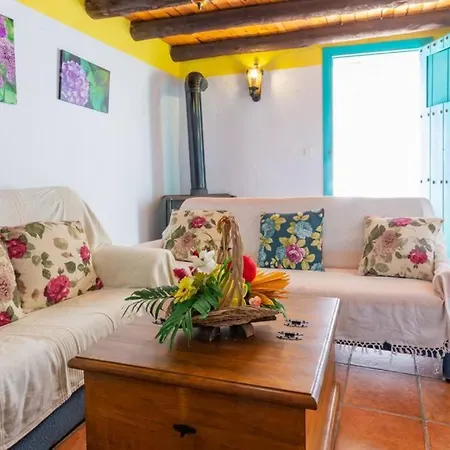Casa Rosa, Con Encanto Y Piscina Climatizada Feriehus