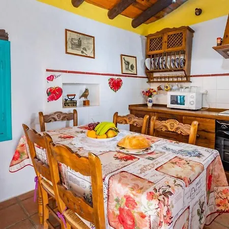 Feriehus Casa Rosa, Con Encanto Y Piscina Climatizada *