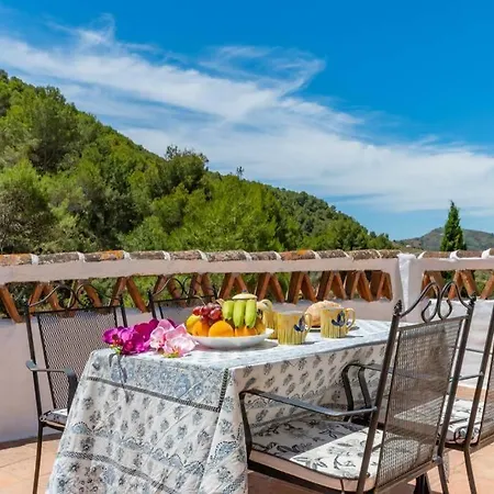 Casa Rosa, Con Encanto Y Piscina Climatizada