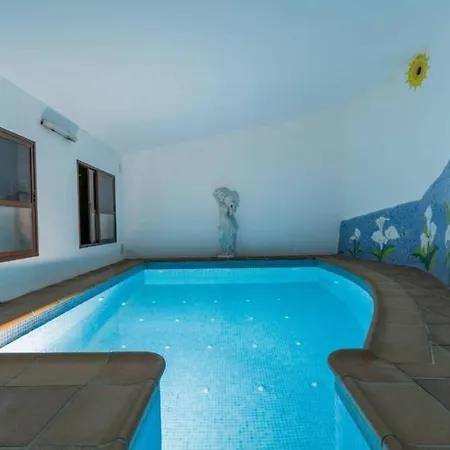 Casa Rosa, Con Encanto Y Piscina Climatizada